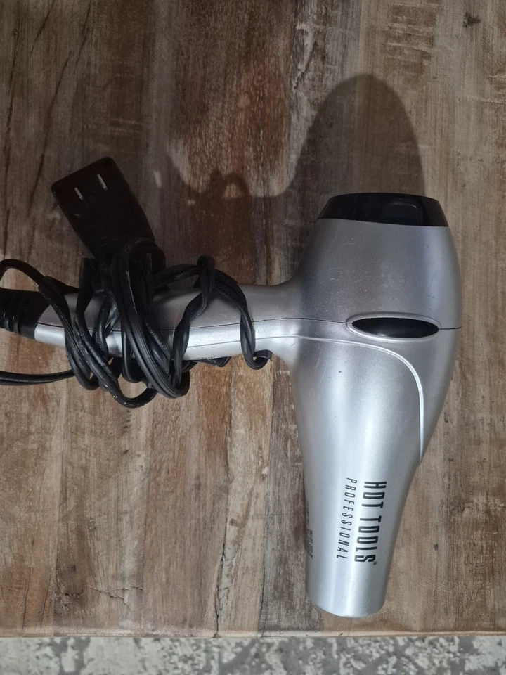 Hot Tools Professional Hair Dryer Pre Owened Works Great Great Condition - Image 2 of 2