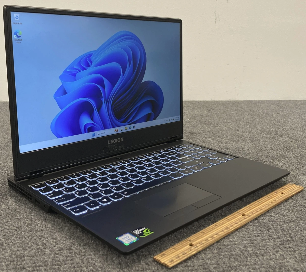 Lenovo Intel Core i5 8th Gen. PC Laptops & Netbooks 15-15.9 in