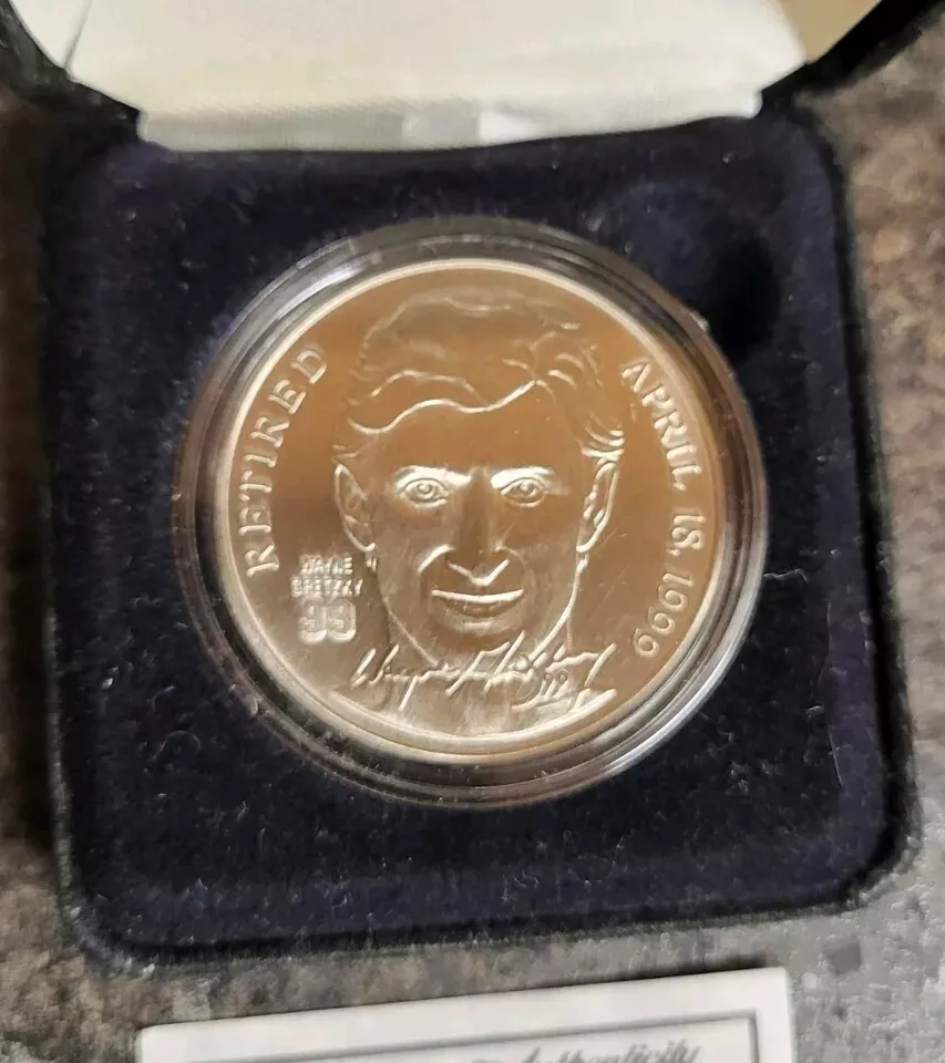 1999 WAYNE GRETZKY RETIREMENT MEDALLION COIN 20573 Highland Mint WITH COA - Image 4 of 4