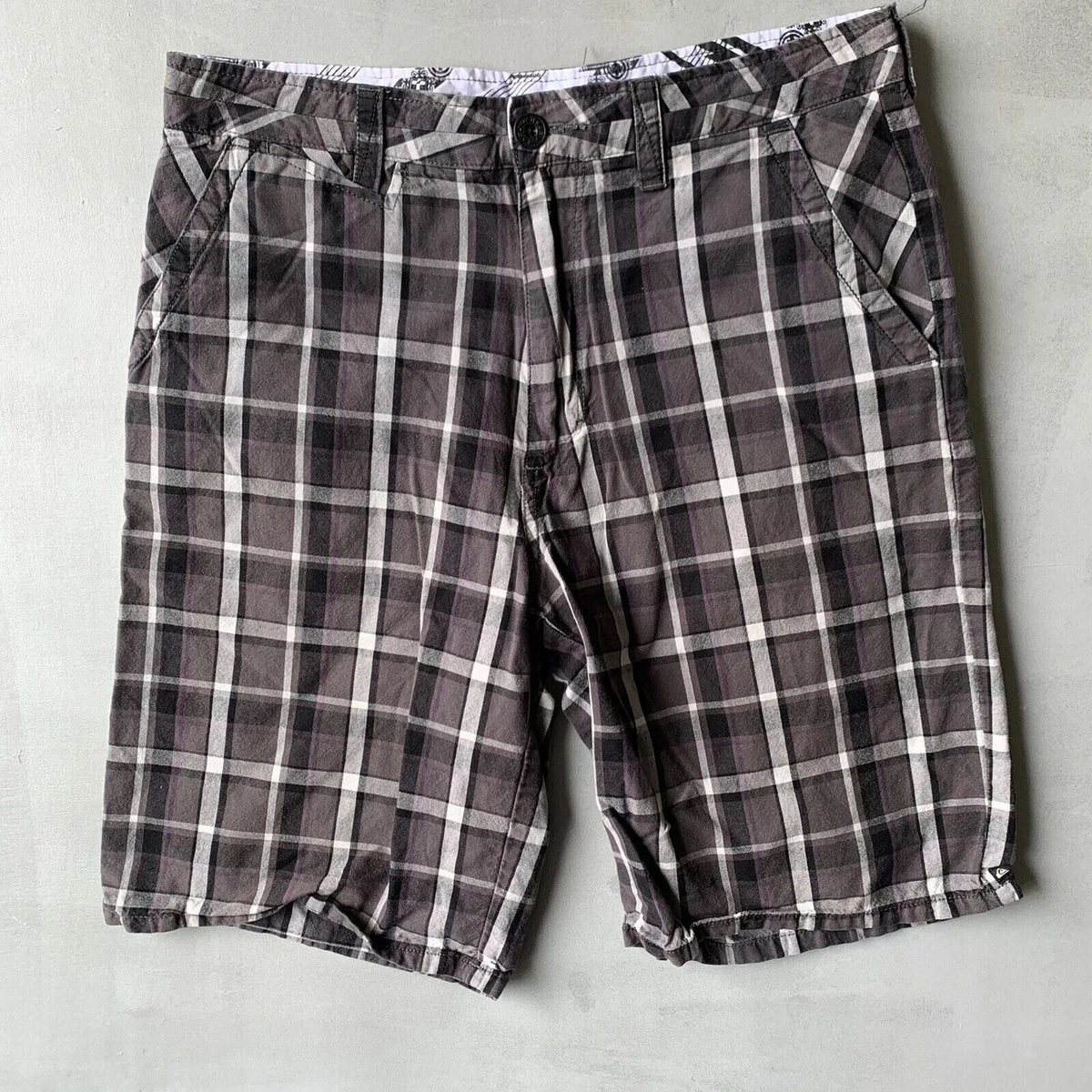Quiksilver plaid hotsell shorts
