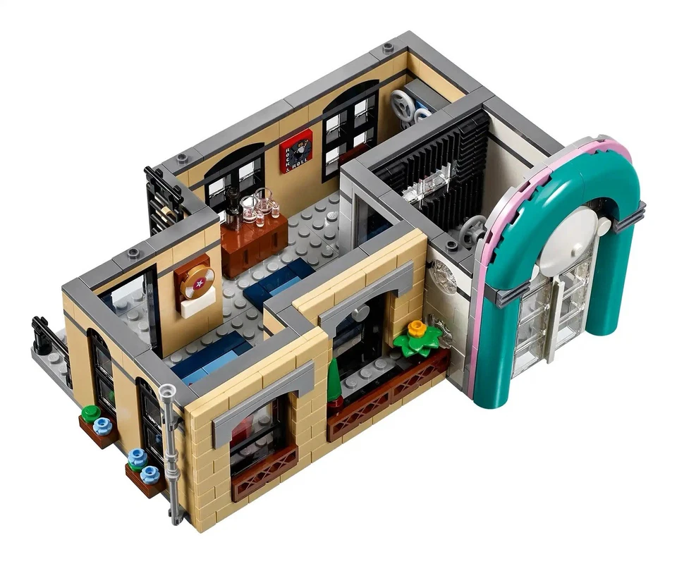 Unbuilt Lego Creator: Downtown Diner (10260) With 2480 Pieces. Generic Bricks - Image 4 of 4