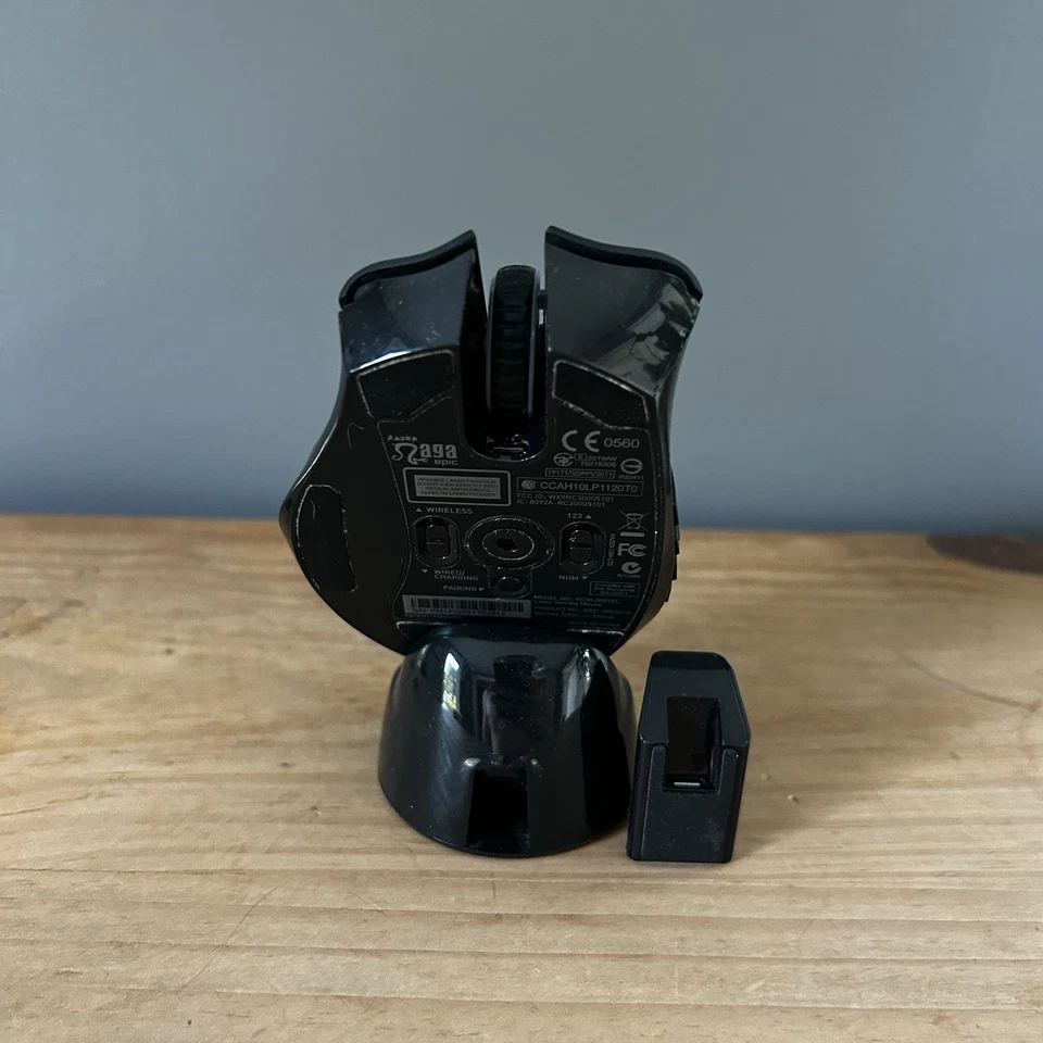 Razer Naga Epic Gaming Mouse RC30-005101 Laser USB Complete With Dongle - Image 2 of 4