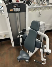 Life Fitness | Signature Series Biceps Curl