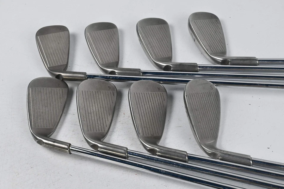 Ping G25 Irons / 4-PW+SW / Red Dot / Regular Flex Ping CFS Shafts - Image 3 of 4