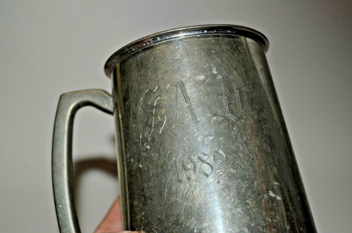 Vintage Pewter Engraved SAW 1989 Initials Clear Bottom Beer Vintage Pewter Engraved SAW 1989 Initials Clear Bottom Beer