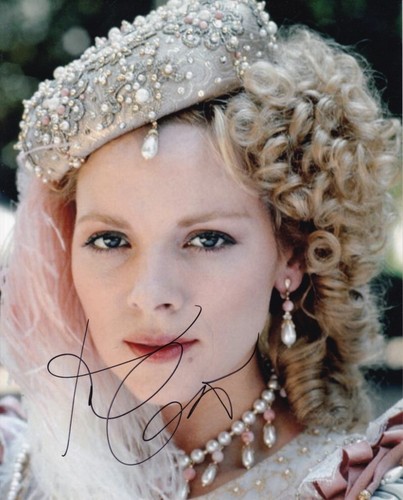 KIM CATTRALL signed Autogramm 20x25cm HONEYMOON ACADEMY in Person autograph COA