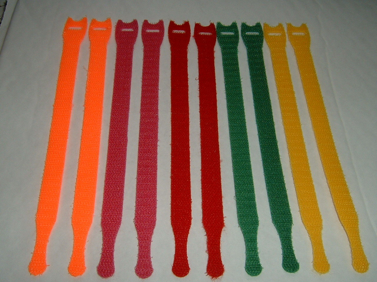 50 Cable Ties Hook and & Loop Tidies  Reusable Adjustable 20 x 12.2 cm - Image 2