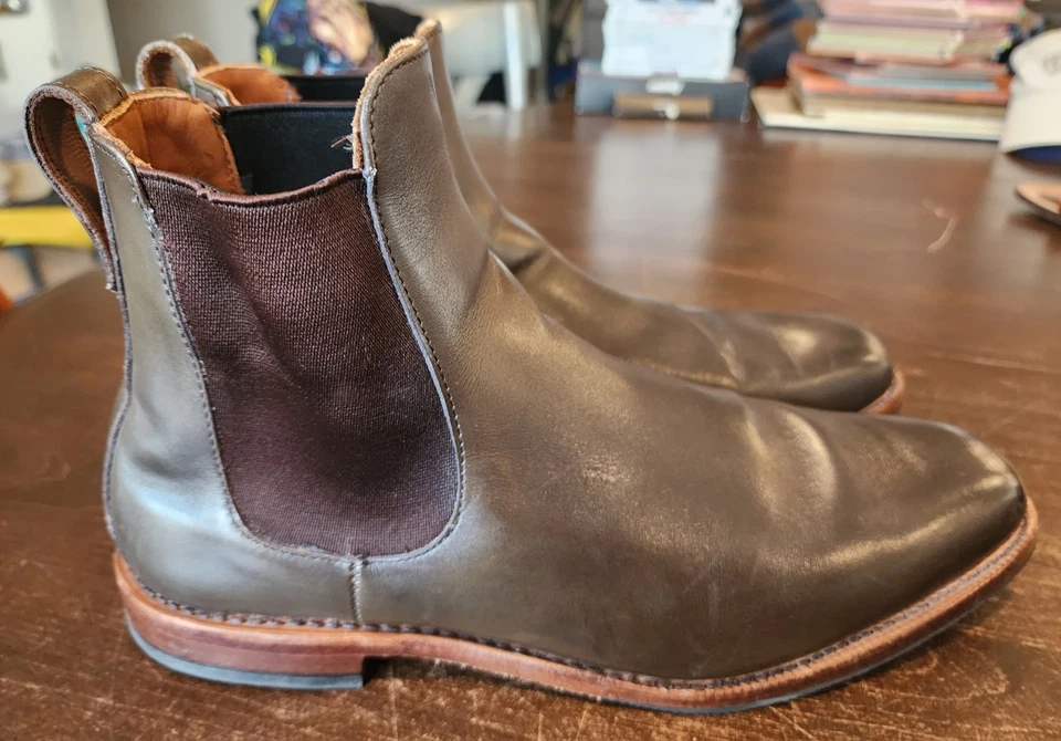 Allen Edmonds Liverpool Cuero Chelsea Botas Para Hombre Talla 9.5 D Verde y Marrón Foto 2 de 4