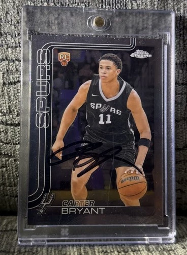 Carter Bryant 2025 Topps Chrome Signed IP On Card Auto #264 (With Photo Proof)