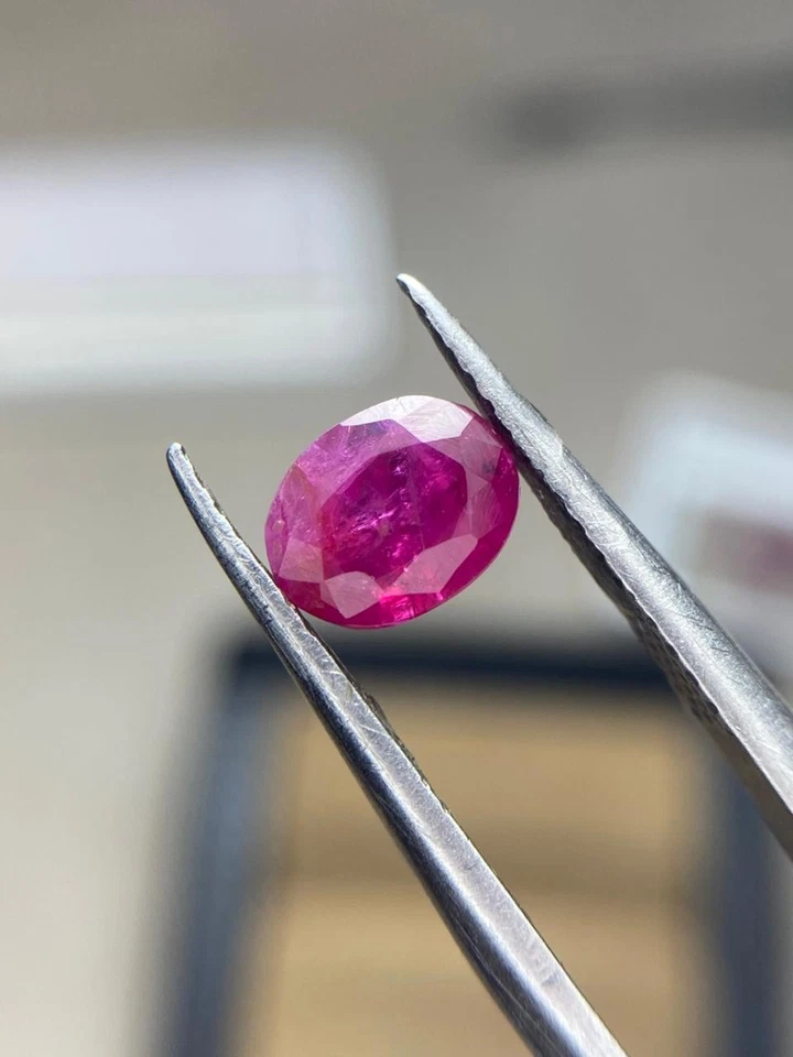 1.10ct | Natural Red Ruby Ovel Cut, Loose Gemstone | Jegdalak, Afghanistan. - Image 2 of 4