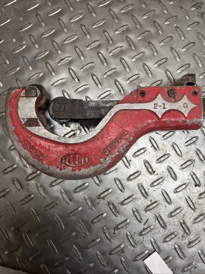 Reed Pipe Cutter Pat No. 3100834 – Heavy Duty Vintage Tool – Made in USA - Image 2 of 4