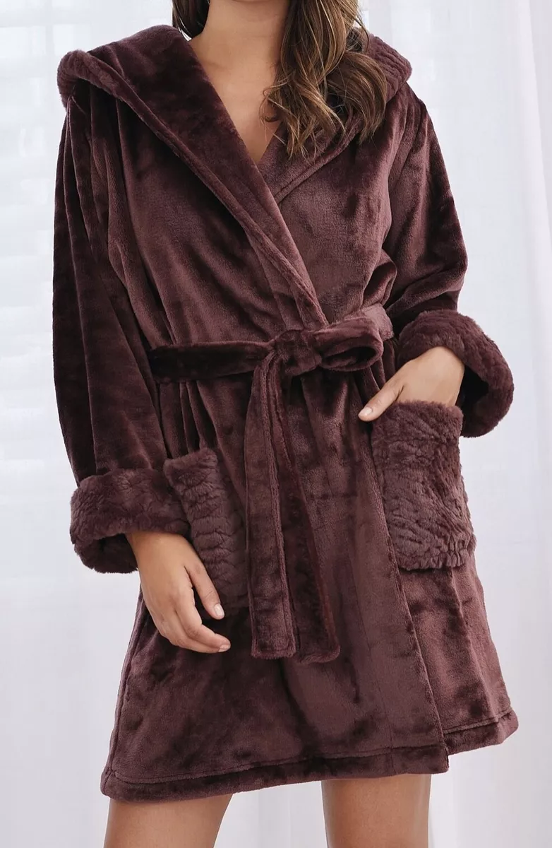 Next robes top