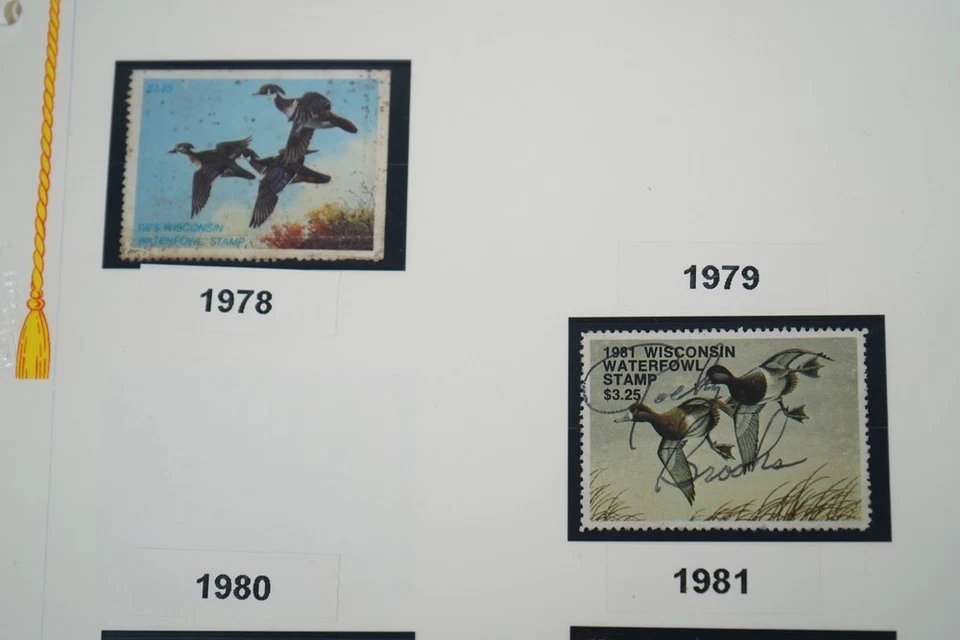 US 1970s-2010s COLLECTION OF 92 WISCONSIN STATE REVENUE STAMPS DUCKS & FISH - Image 2 of 4