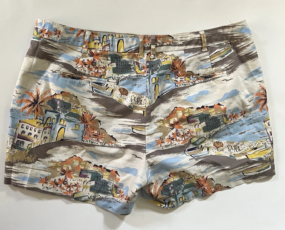 Boden Seaside Print Bistro Chino Shorts size 14R Cream Multi Coastal Print - Image 2 of 4
