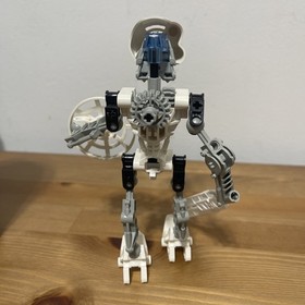 Lego Bionicle - 8536 - Kopaka - Complete 2001 Set  w/ Manual / Case / Poster