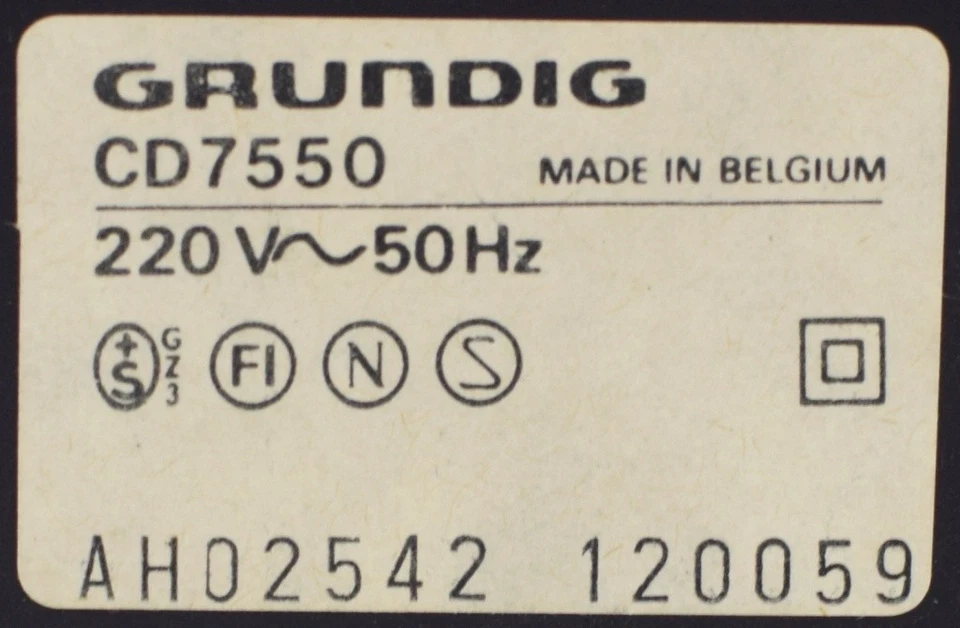 GRUNDIG Compact Disc Player CD 7550 ohne Fernbedienung 252150 - Bild 3 von 3