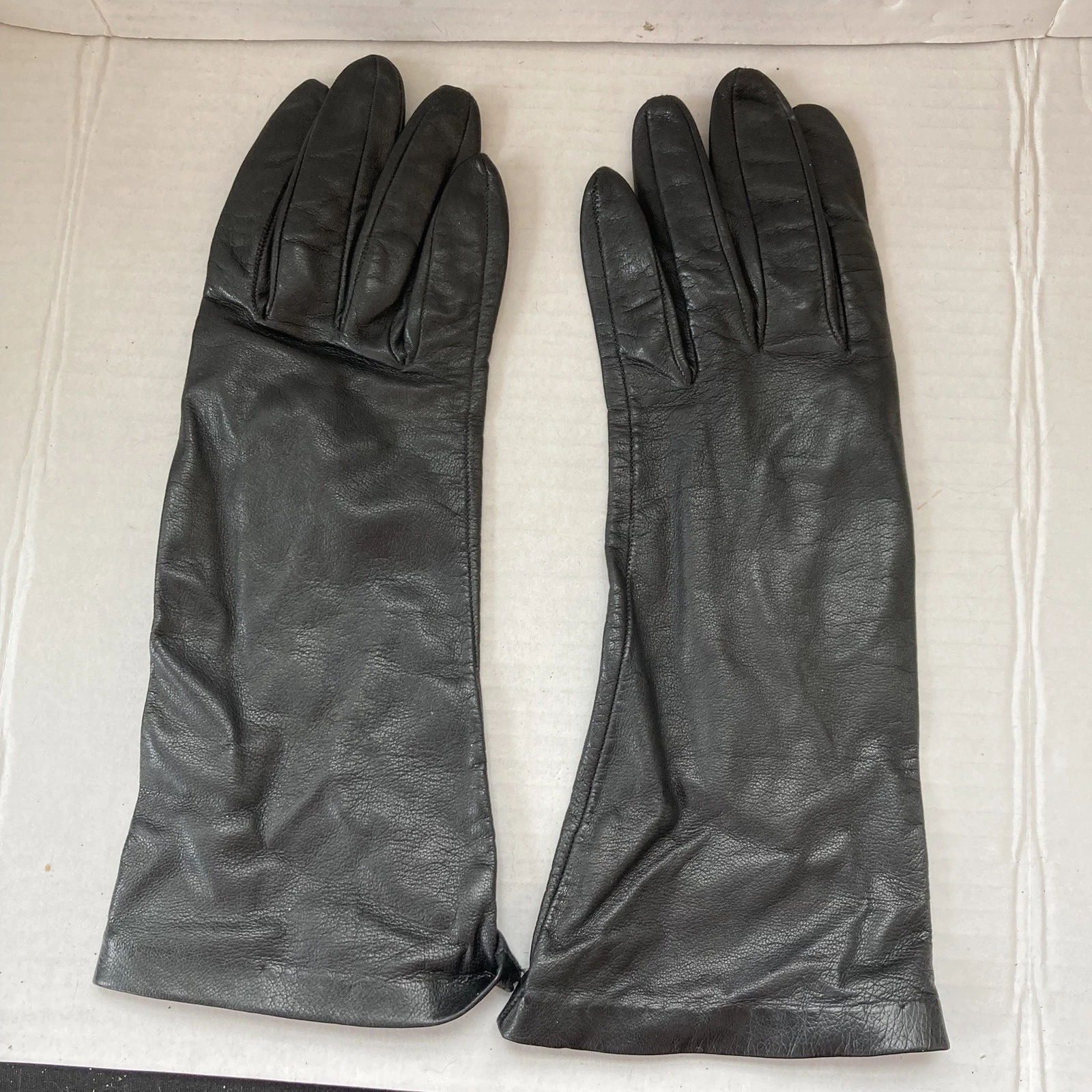 Vintage Italy Womens Black Leather Gloves 6.5 100% Silk Lining Luxury