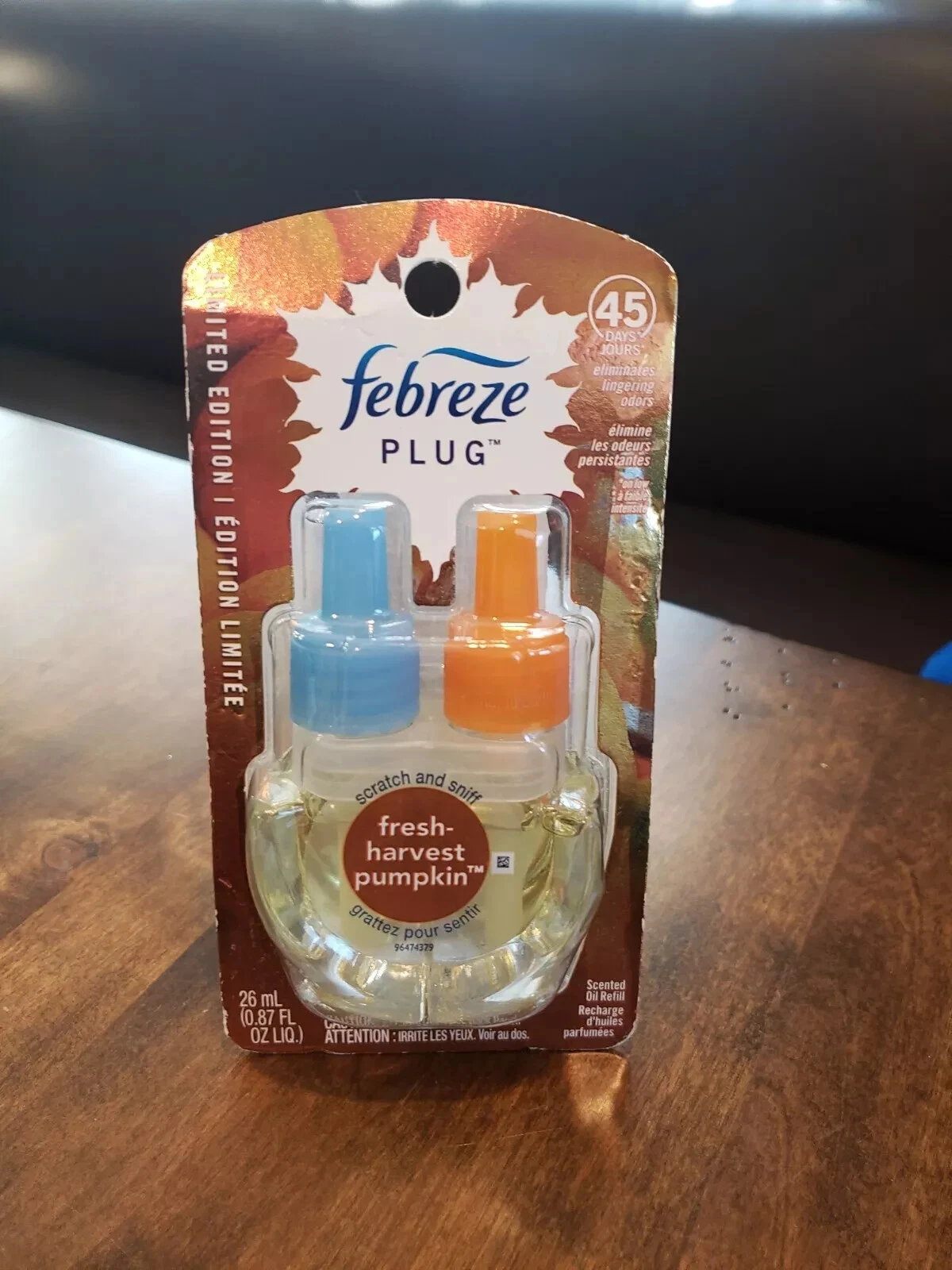 Febreze Plug Air Freshener Refills, Limited Edition Fresh Harvest Pumpkin Scent - Thumbnail 4