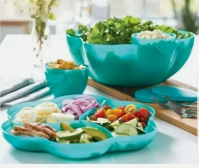 Covered top serving bowls