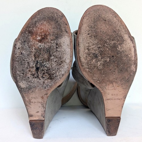 Diane von Furstenberg Taupe Suede Wedge Strappy Sandals with Buckle Sz 6.5 - Picture 7 of 11