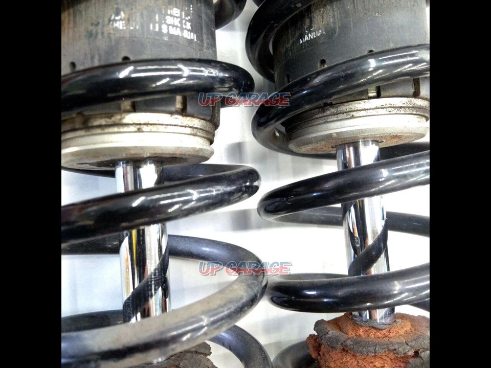 Amortiguador trasero corto Ohlins KA632 para Kawasaki W400 W650 W800 Foto 3 de 4