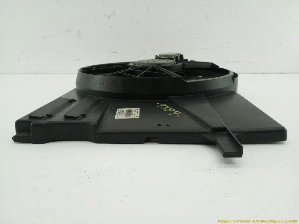 Conjunto de ventilador de refrigeración del radiador del motor Volvo C30 2,5 L 5 cilindros para 2007-2013 07 Foto 3 de 4