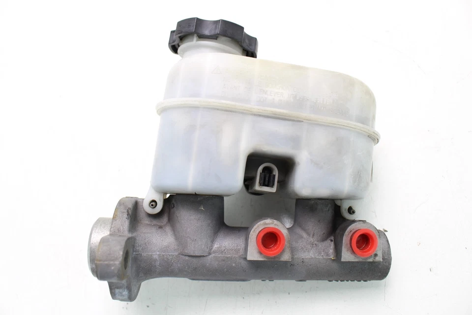 Chevrolet S10/S15/Sonoma 2000-2004 camioneta freno cilindro maestro OEM Foto 2 de 4