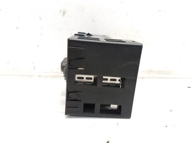 Chevrolet Silverado 1500 1999 interruptor de tablero - faros sin automático Foto 2 de 4