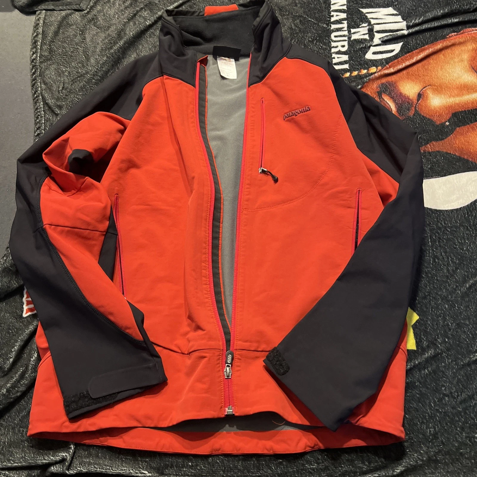 PATAGONIA Black & Red Nylon Lightweight Windbreaker Jacket Sz M