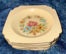 Homer Laughlin Century Shape Rose Floral Cream Petit Point 7-3/4" Bowl SO12