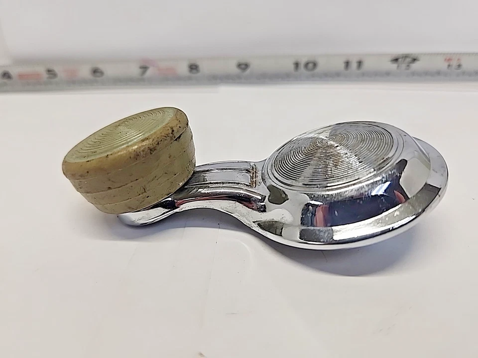 Manivela de ventana de ventilación gris única GM 5289 1967-82 usados OEM GM autos Chevy (663) Foto 4 de 4