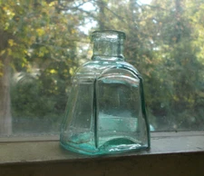 1880s UNIQUE BELL SHAPE CONE INK BOTTLE WITH ARCHED SUNKEN PANEL AMERICAN MADE
