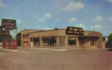 VINTAGE INDEPENDENCE MO ROADSIDE POSTCARD COMBS CAFE & GAS STATION 82522 R