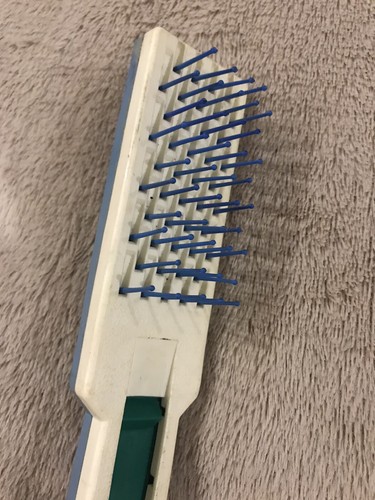 Soviet comb with push button - Picture 2 of 12