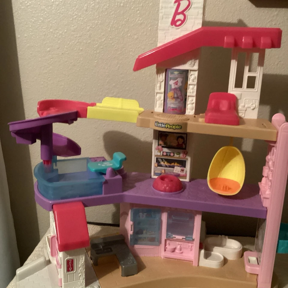 Fisher-Price Little People Barbie Dreamhouse Dollhouse Sings Sounds Phrases Toy - Image 3 of 4