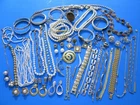 LOT of 60 VINTAGE COSTUME JEWELRY MJENT MONET TRIFARI NAPIER SARAH COV 925 18KTH