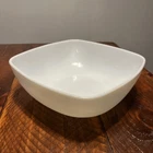 Vintage PYREX Bowl Milk Glass White 2.5 Qt 9.25"
