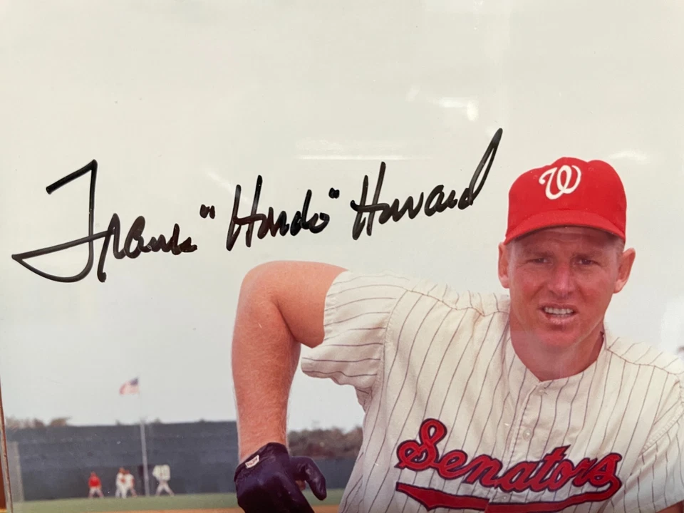 VINTAGE Autographed official MLB Ball  & early 8 x 10 Photo  SIGNED FRANK HOWARD - Image 3 of 3