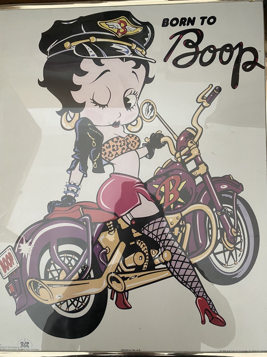 SSZ Pineapple Betty’s poster pineapple2D_staging-1-