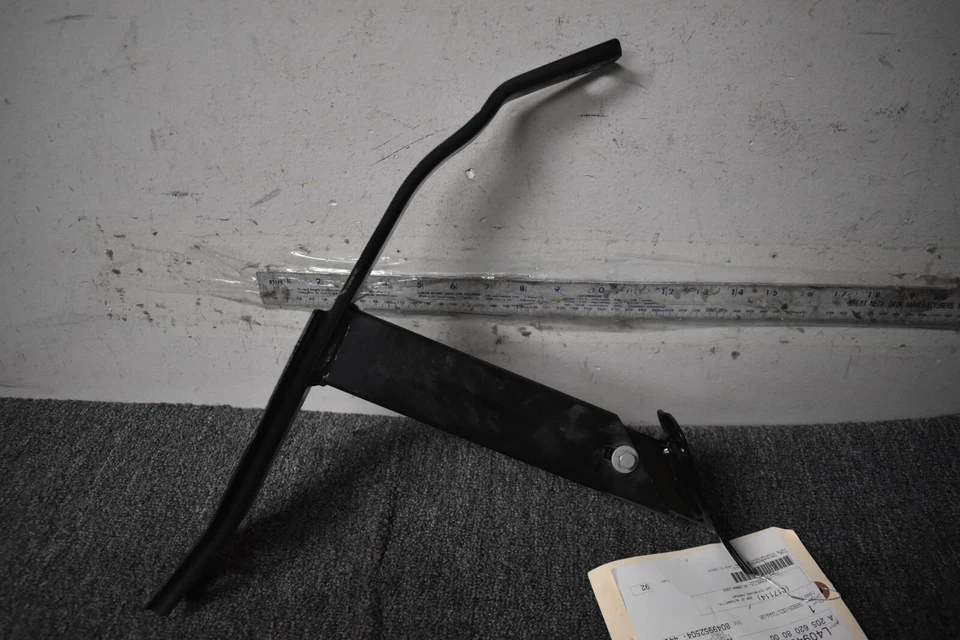 2015-2020 MERCEDES BENZ C63 AMG S APOIO DE SUSPENSÃO INFERIOR LADO ESQUERDO FABRICANTE DE EQUIPAMENTO ORIGINAL - Imagem 4 de 4