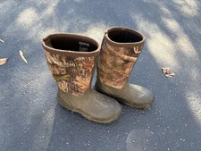 Redhead Youth Muck Boots Camo Size 4