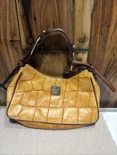 Vintage Dooney And Bourke Shoulder Bag. Croc Embossed. Preowned.