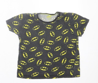 Schwarzes Basic-T-Shirt Jungen UK-Größe 6-7 Jahre getragen