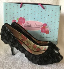 NEW Rare Poetic License Wedding Date Black Rose Floral Pumps Heels Size 10 40