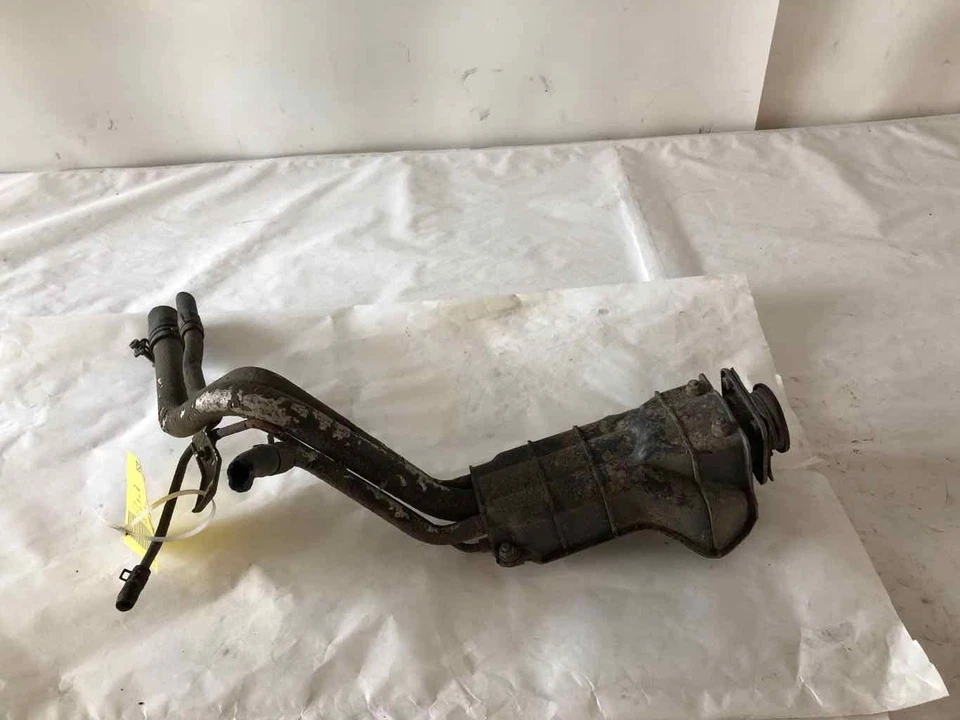 HYUNDAI ACCENT 1999-2003 1,6 L 4 cilindros conjunto superior de cuello de llenado de combustible OEM Foto 2 de 4