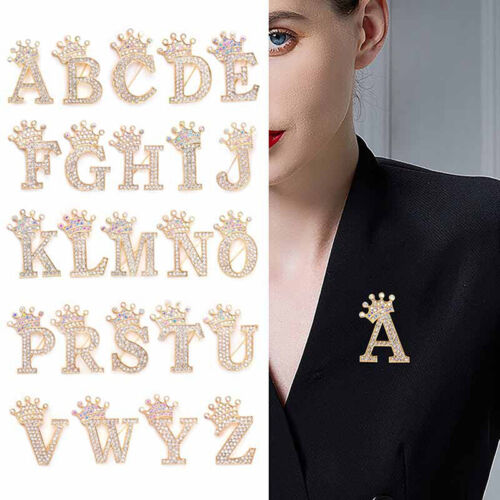Fashion Crown 26 Initial Letters A to Z Crystal Rhinestone Brooch Pins Women - Imagen 1 de 37
