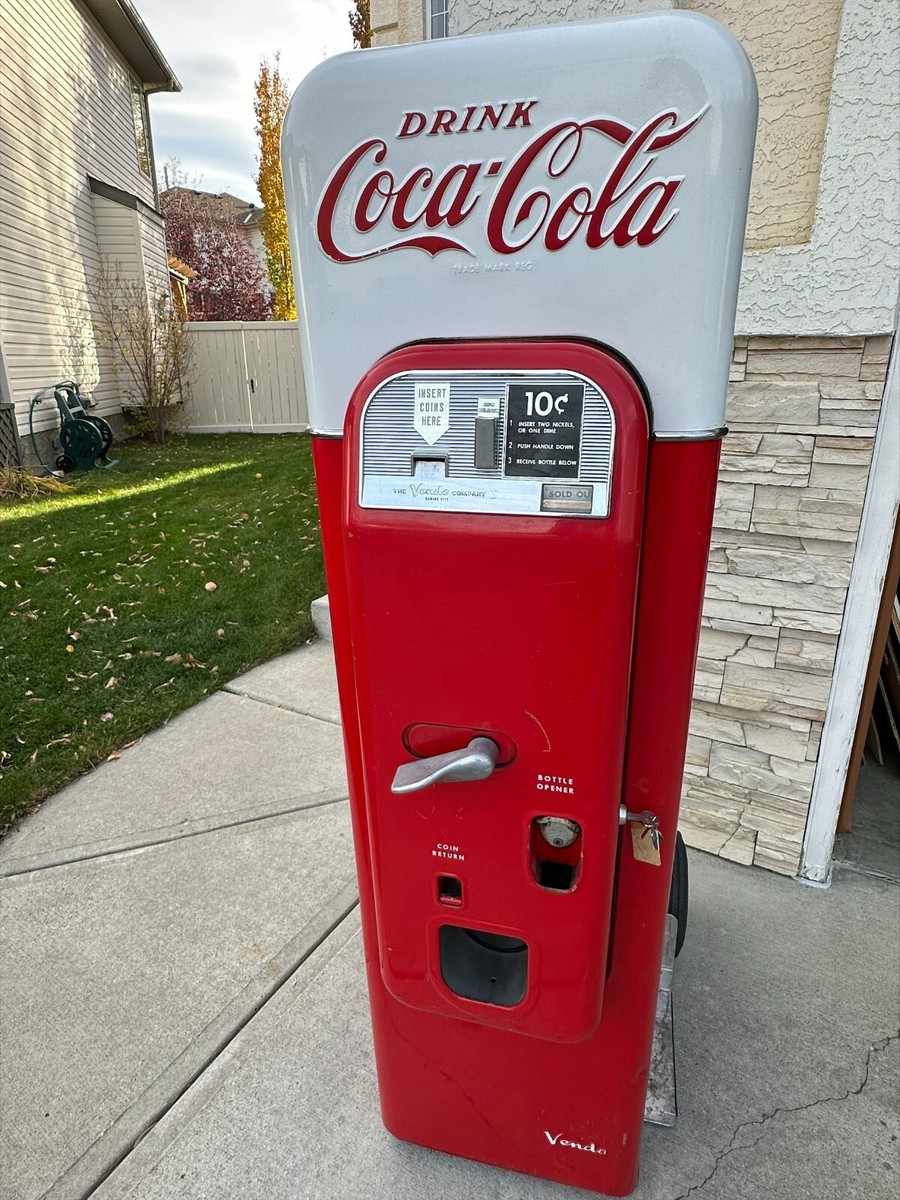Coca Cola Vintage Vending Machine VENDO 44 | eBay