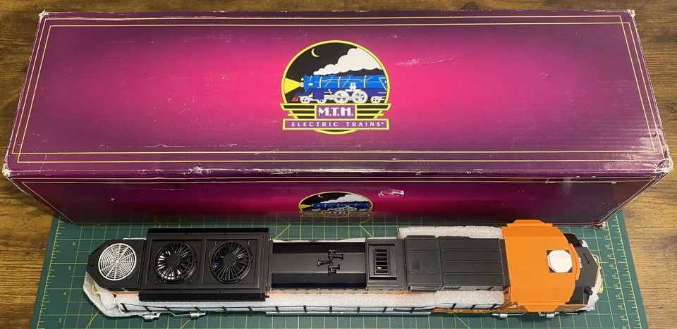 MTH Premier 20-20426-1 BNSF Diesel Engine w/Proto-Sound 3.0 - Image 2 of 4