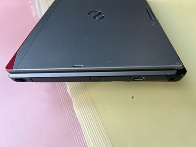 FUJITSU LIFEBOOK T725 (2 IN 1) Core i5-5300U 8GB 128GB SSD HDMI