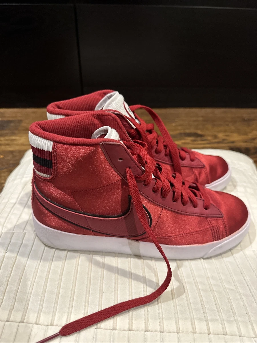 Blazer mid premium women's top